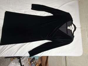 Ronni Nicole by Ouida Black Velvet V-Neck Long Sleeve Dress Size 14